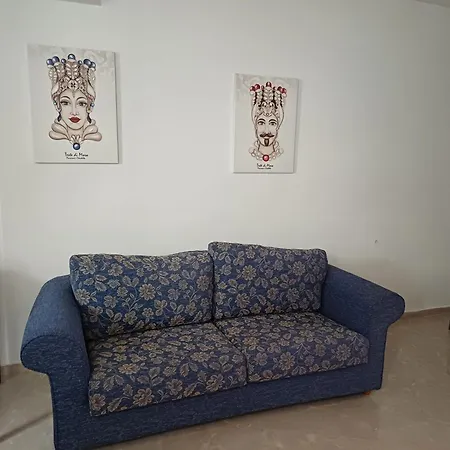 U'chini Сasa de vacaciones Noto